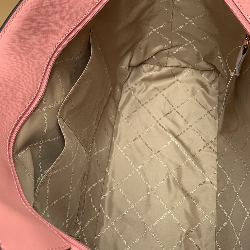 MICHAEL KORS 
Gilly Large Saffiano Leather Tote Bag PRIMROSE COLOR - Picture 11 of 16